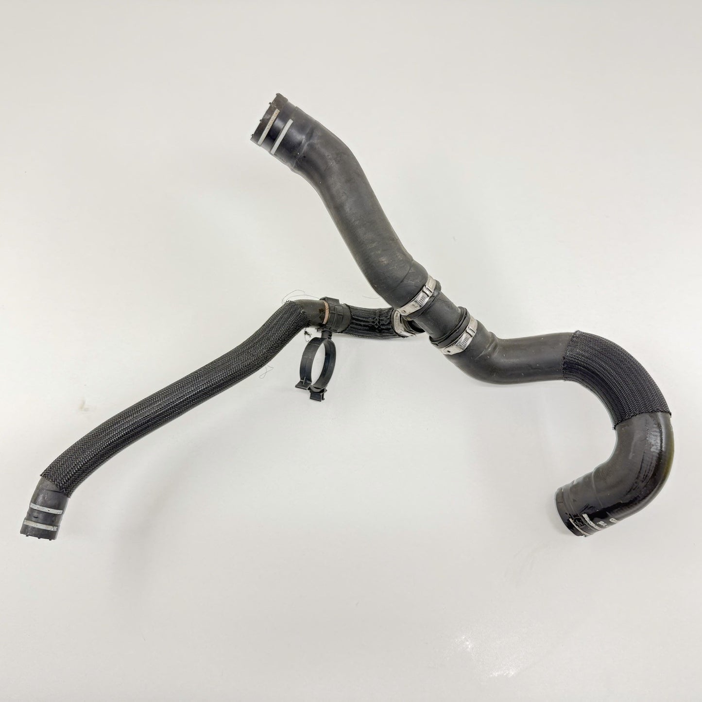 17-24 Maserati Ghibli Motor Engine Intercooler Pipe Tube Set OEM