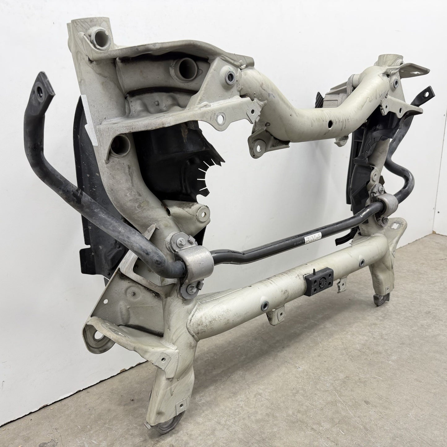 12-18 Mercedes W218 CLS550 Front Subframe Crossmember Engine Cradle Carrier OEM