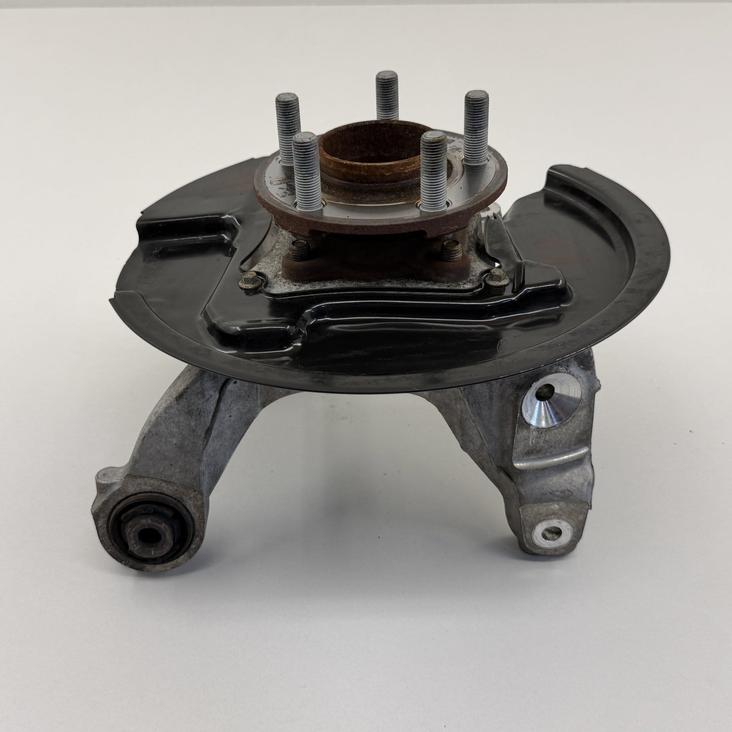 2015-2023 Ford Mustang GT Right Rear Spindle Knuckle Hub Wheel Bearing OEM
