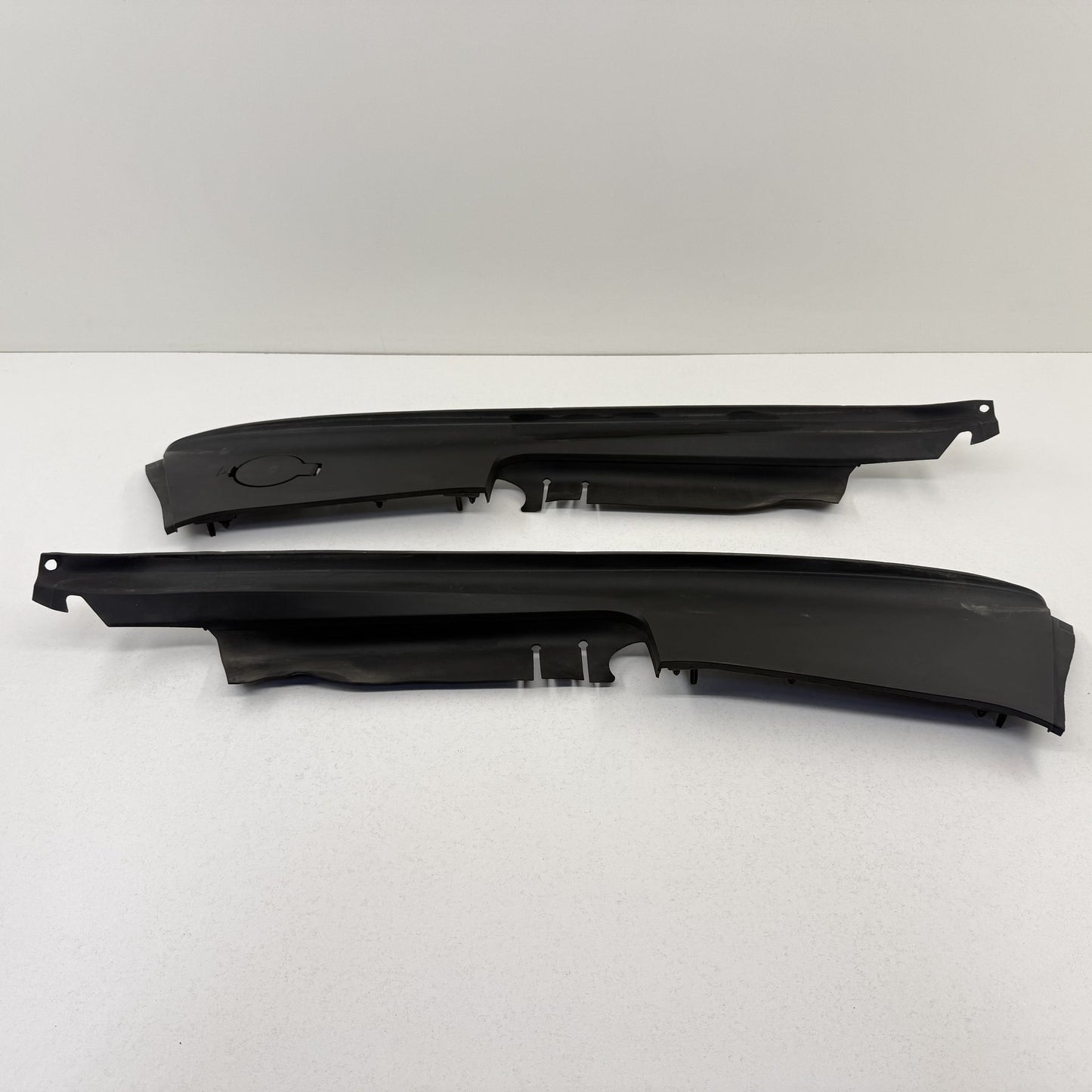 2022-2024 Rivian R1S R1T Front Fender Underhood Closeout Trim Panel Pair OEM