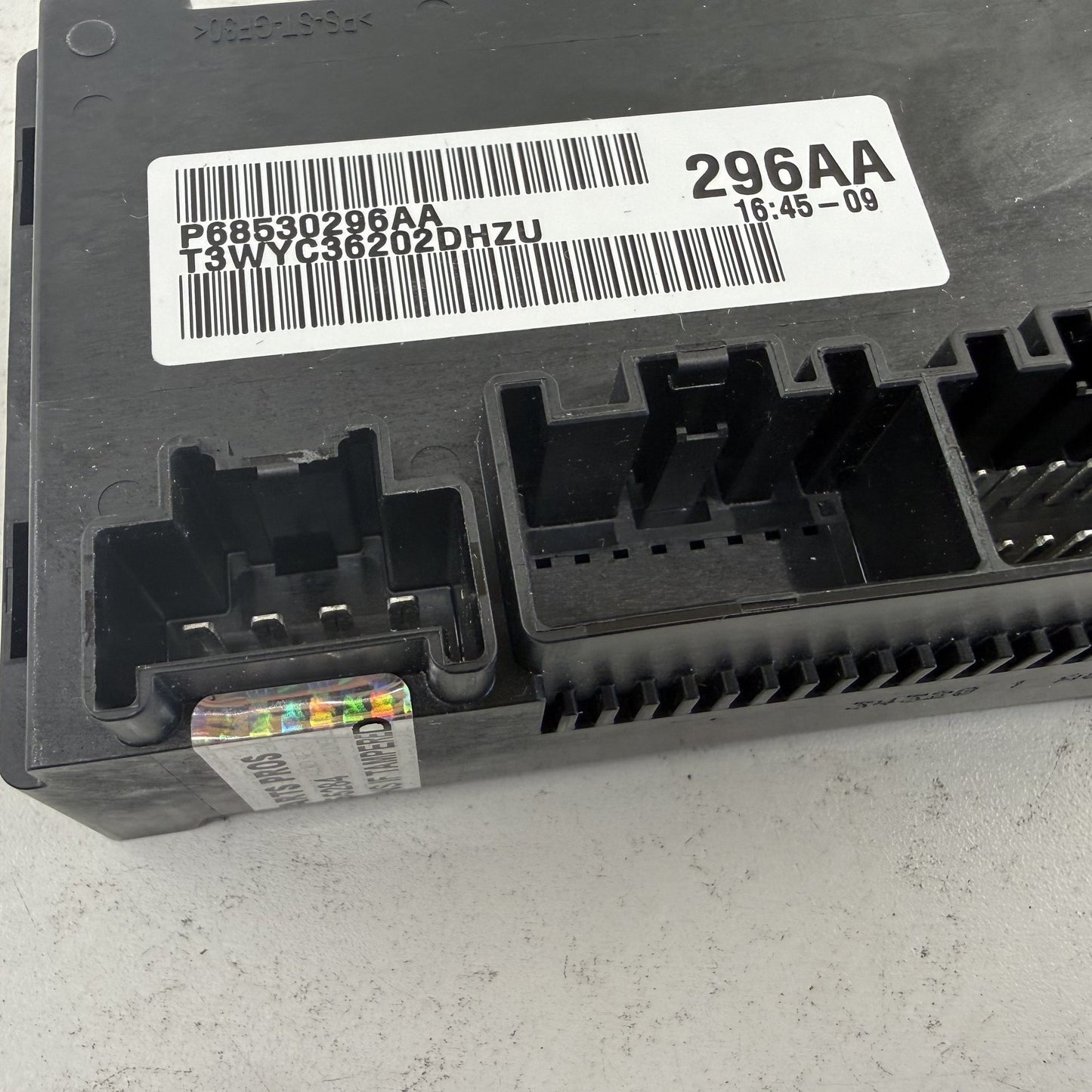 2021-2026 Dodge Durango Transfer Case Control Module 68530296AA OEM