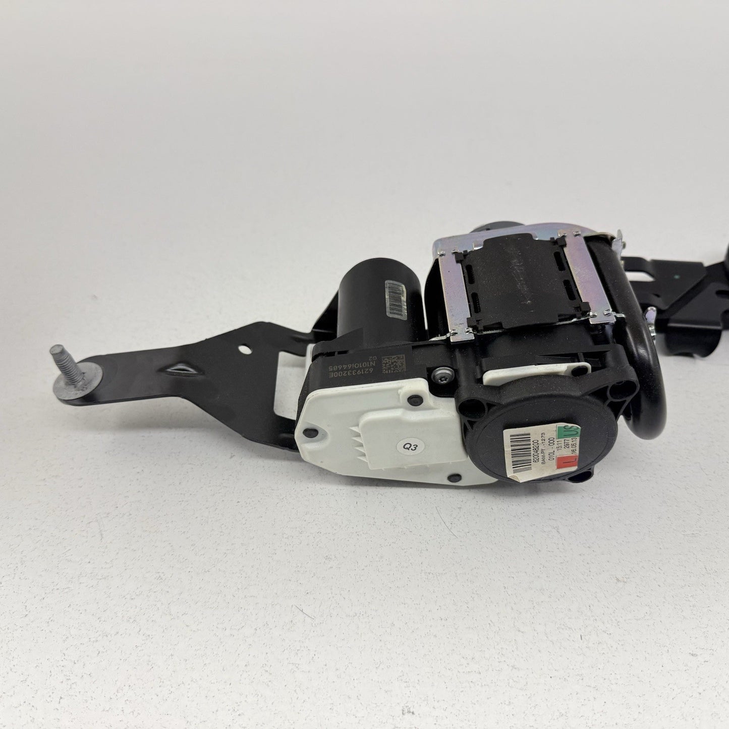 10-16 Mercedes W212 E350 Left Front Seat Belt Seatbelt Retractor Black OEM