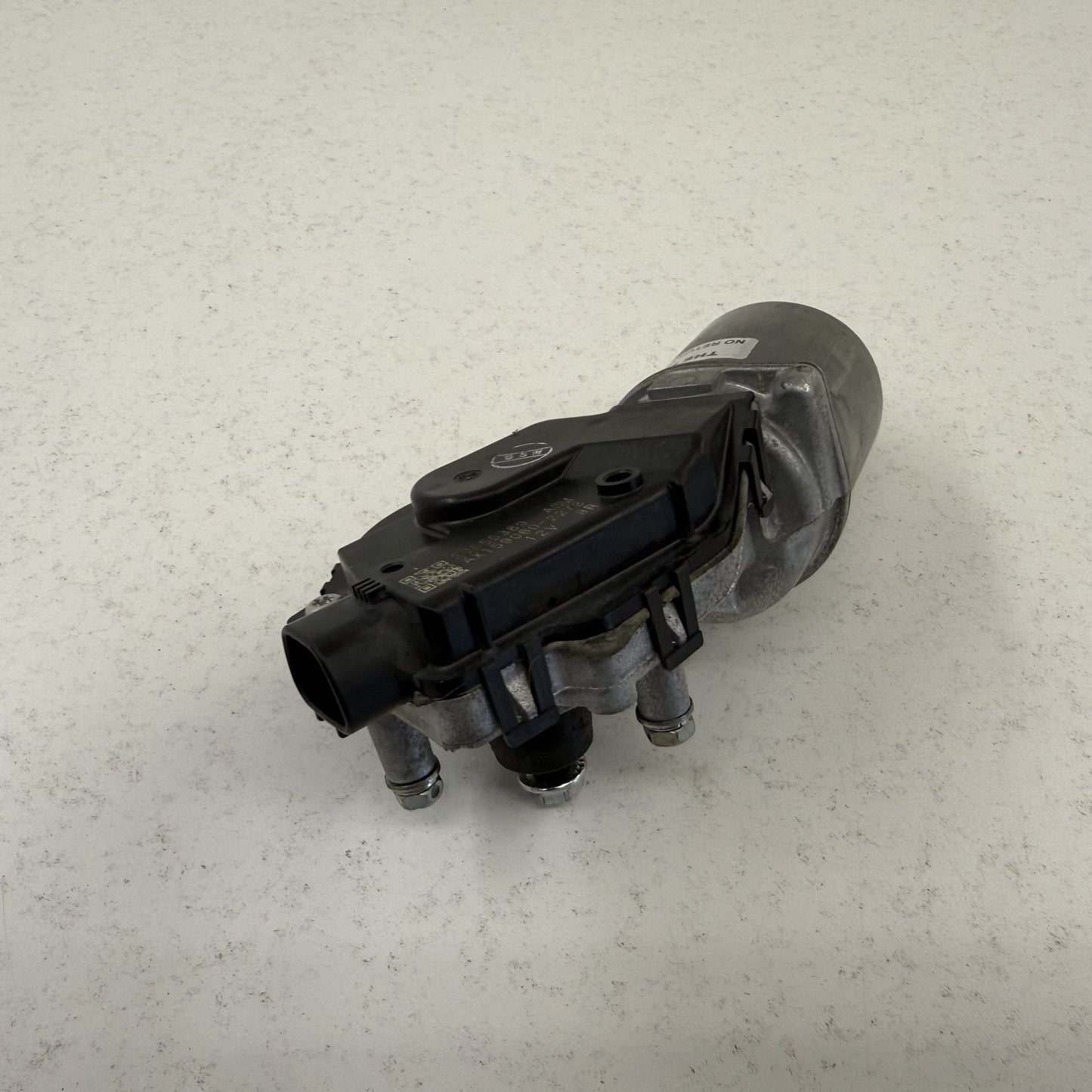2010-2015 Chevrolet Camaro Front Windshield Wiper Motor 20955389 OEM