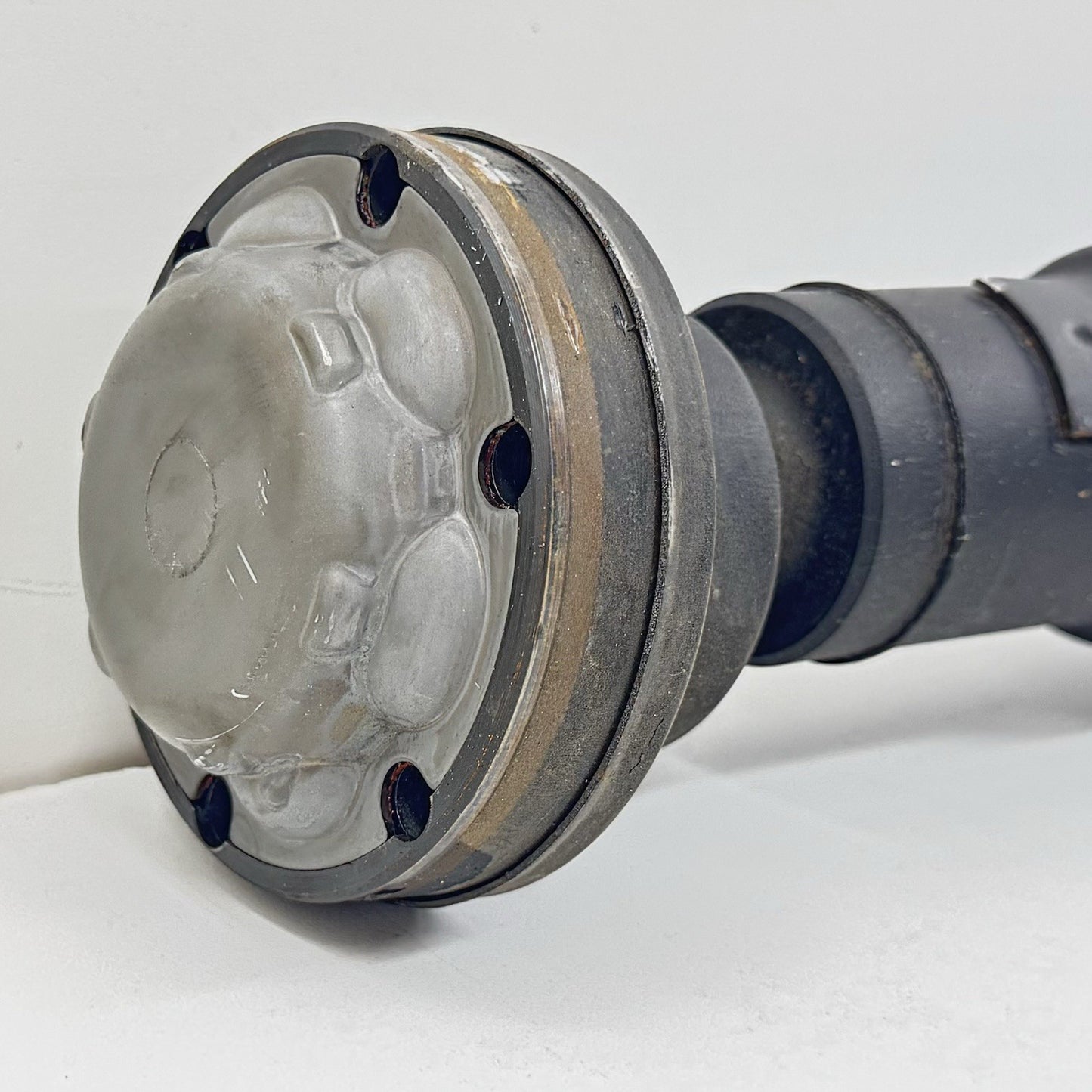 06-10 BMW M6 E63 E64 DRIVESHAFT DRIVE SHAFT PROPELLER CARRIER 2282980-10 OEM