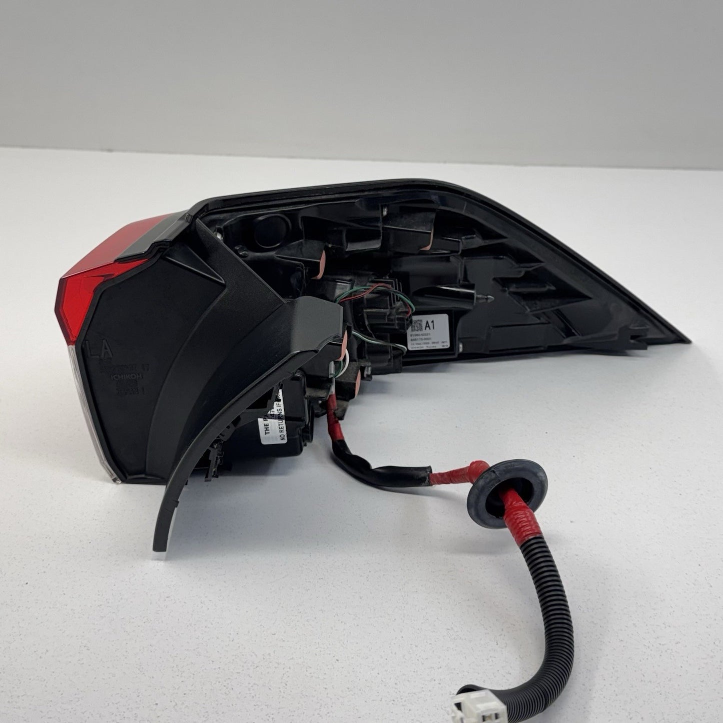 19-25 Toyota RAV4 Left Rear Outer LED Taillight Light Lamp 81560-42221 OEM NOTE*