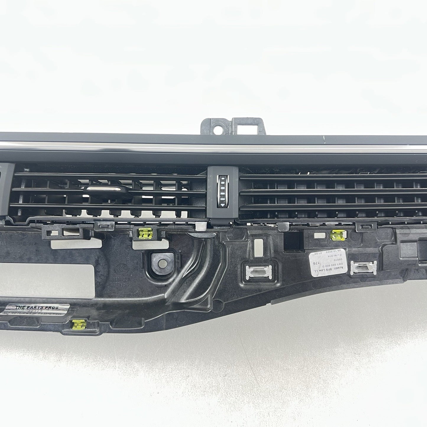 18-24 AUDI A4 S4 A5 S5 RS5 CENTER DASHBOARD DASH AIR VENT WITH HAZARD SWITCH OEM