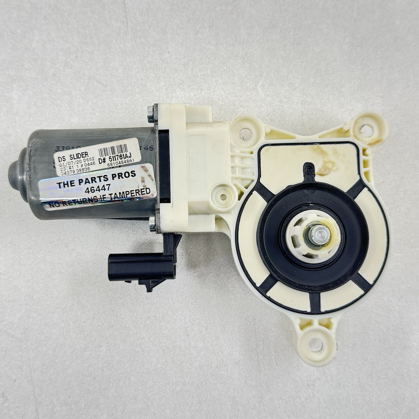 19-24 Ram 2500 3500 Rear Power Slider Back Window Glass Regulator Motor OEM