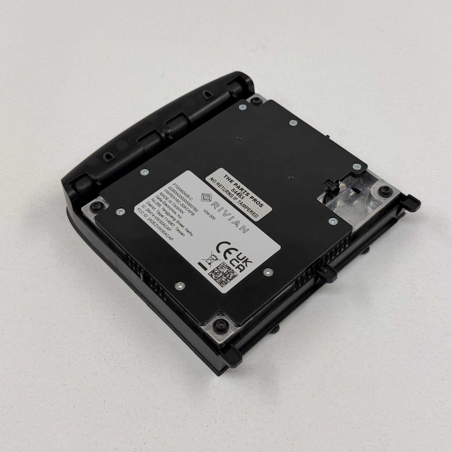 2022-2024 Rivian R1S R1T Center Console Wireless Charger Phone Charging Pad OEM