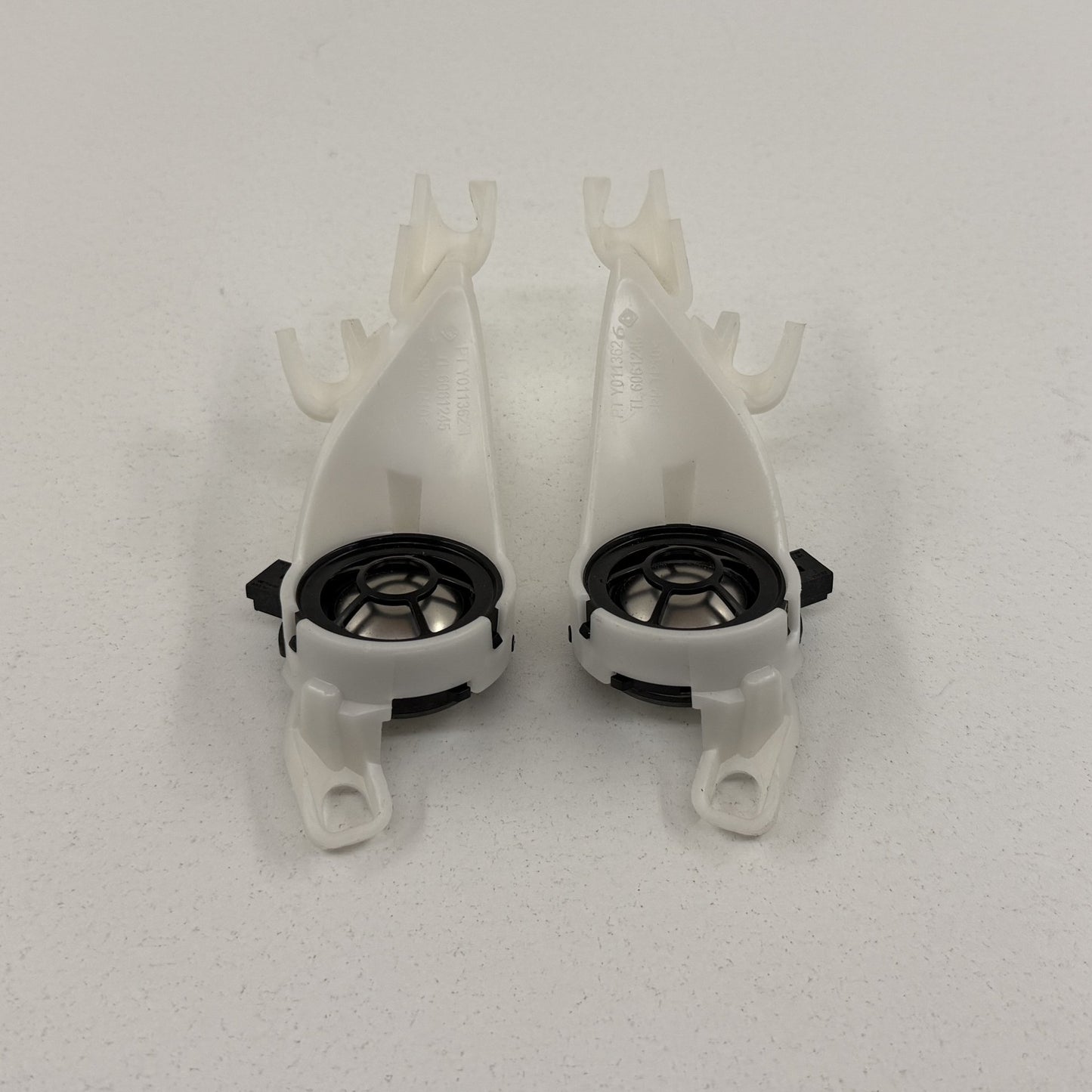 2022-2024 Rivian R1S R1T Front A Pillar Tweeter Speaker Pair PT00016444-B OEM