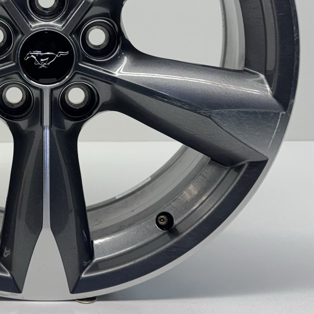 15-23 Ford Mustang GT 5 Spoke Wheel Rim 18x8 +40 Offset Factory OEM