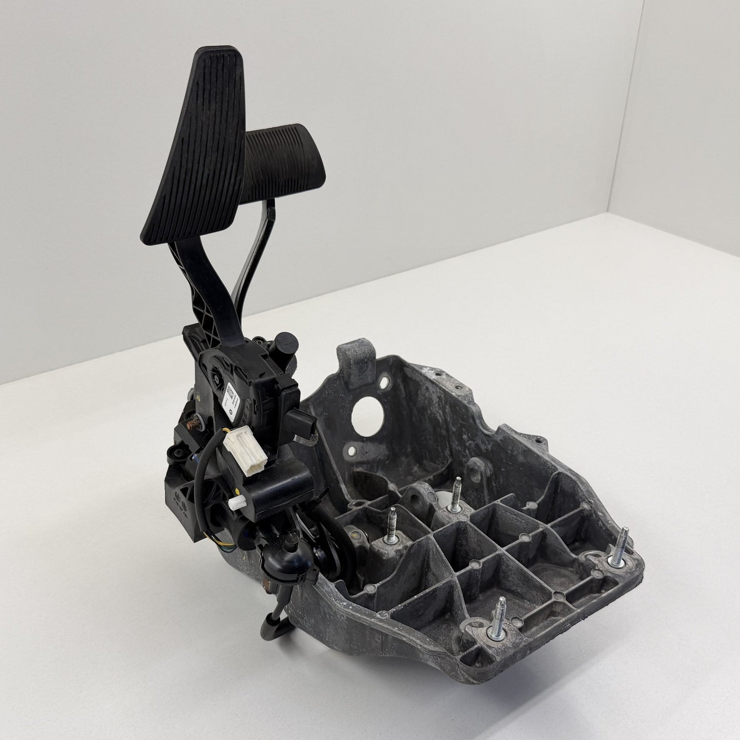 2019-2024 Ram 2500 3500 Adjustable Brake &amp; Accelerator Gas Pedal Assembly OEM