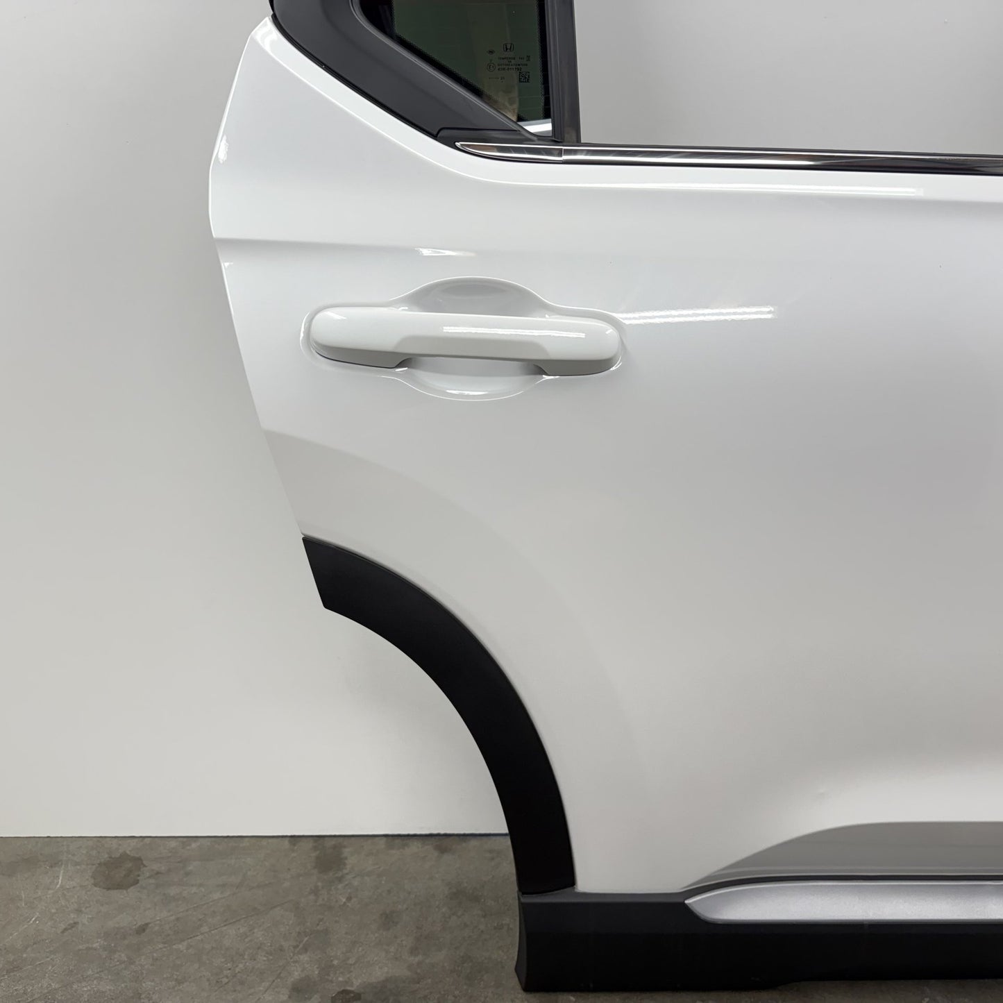 2023-2025 Honda Pilot Touring True Right Rear Door Shell Complete Platinum White OEM