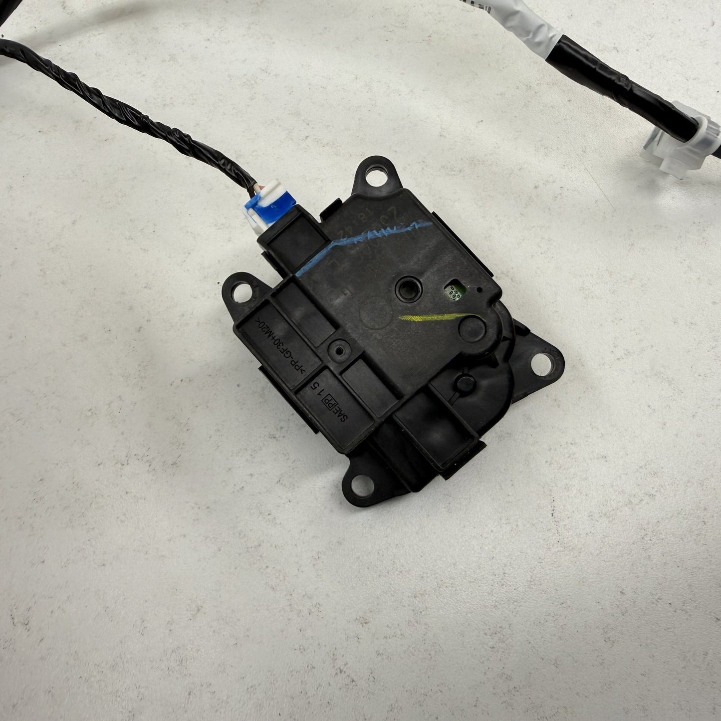 2022-2024 Rivian R1S HVAC AC Flap Air Door Actuator Servo Motor Set OEM
