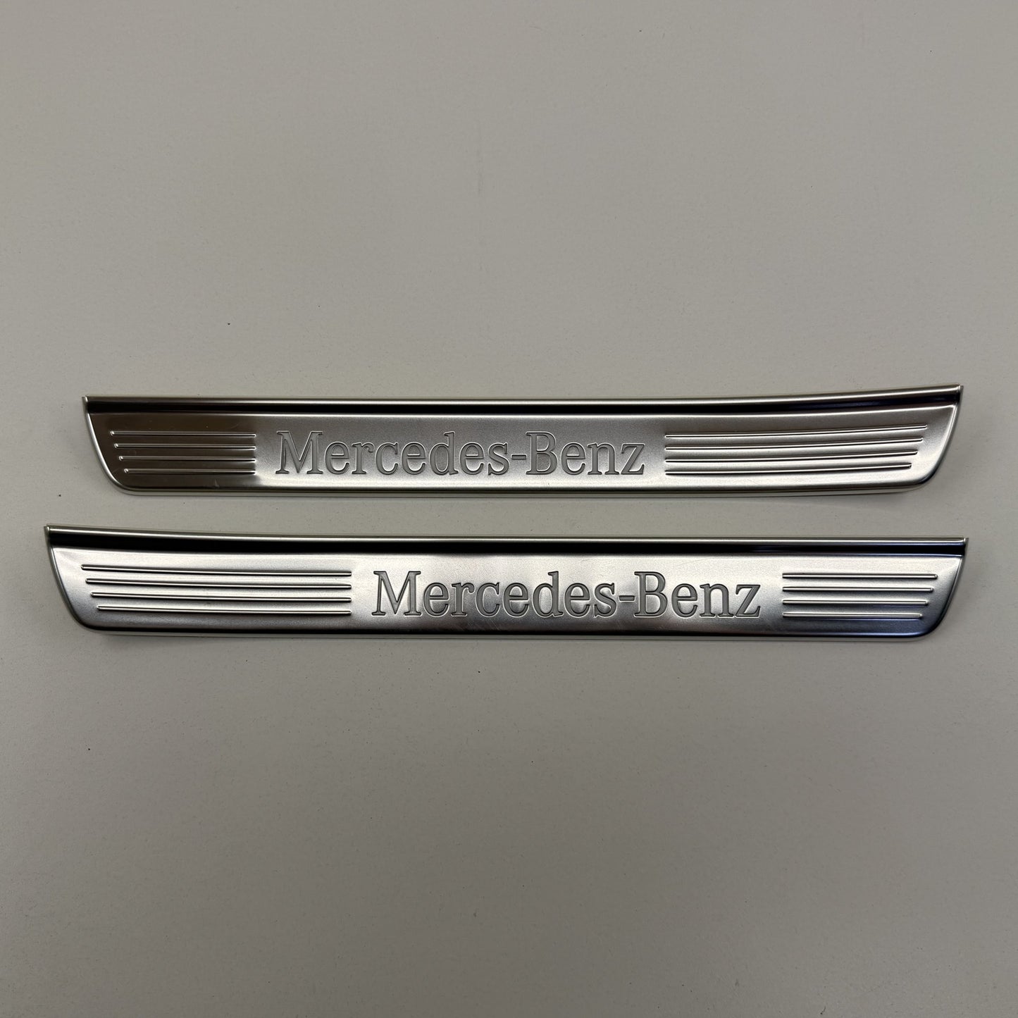 2014-2017 Mercedes-Benz S550 W222 Illuminated Door Sill Scuff Kick Plate Set OEM