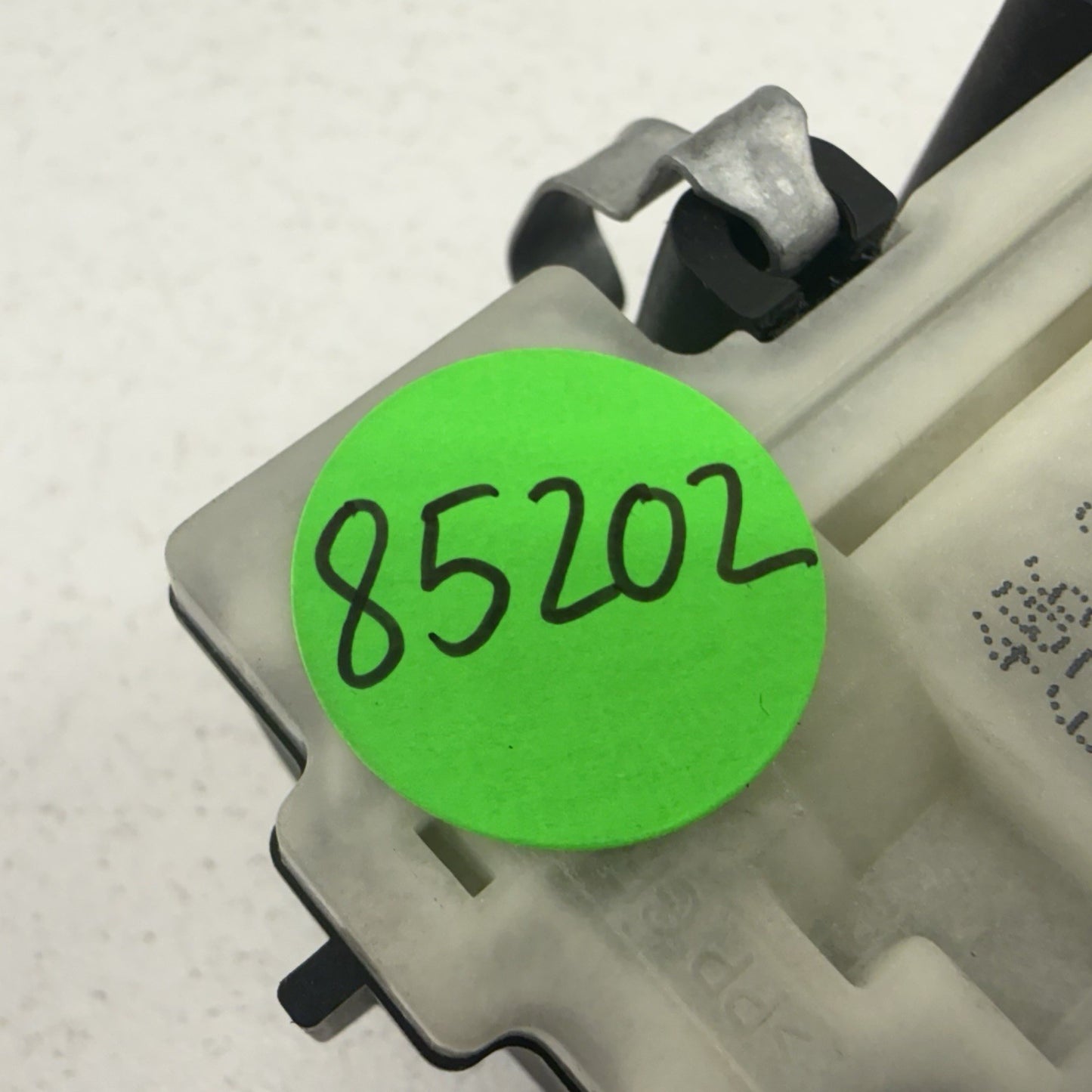 11-16 BMW M5 528 535 550 F10 Gas Fuel Filler Door Lock Actuator 7200674 OEM