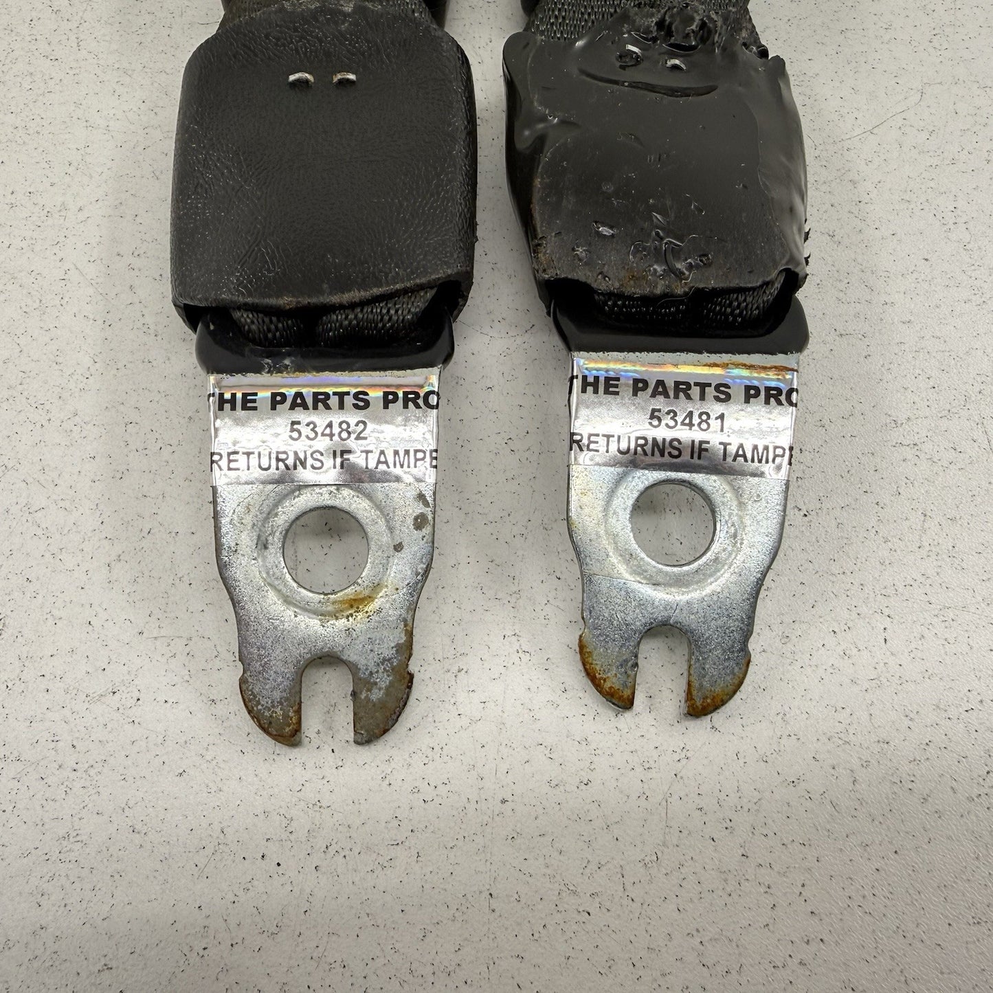 16-24 Chevrolet Camaro Rear Seat Belt Seatbelt Buckle Pair Left & Right OEM
