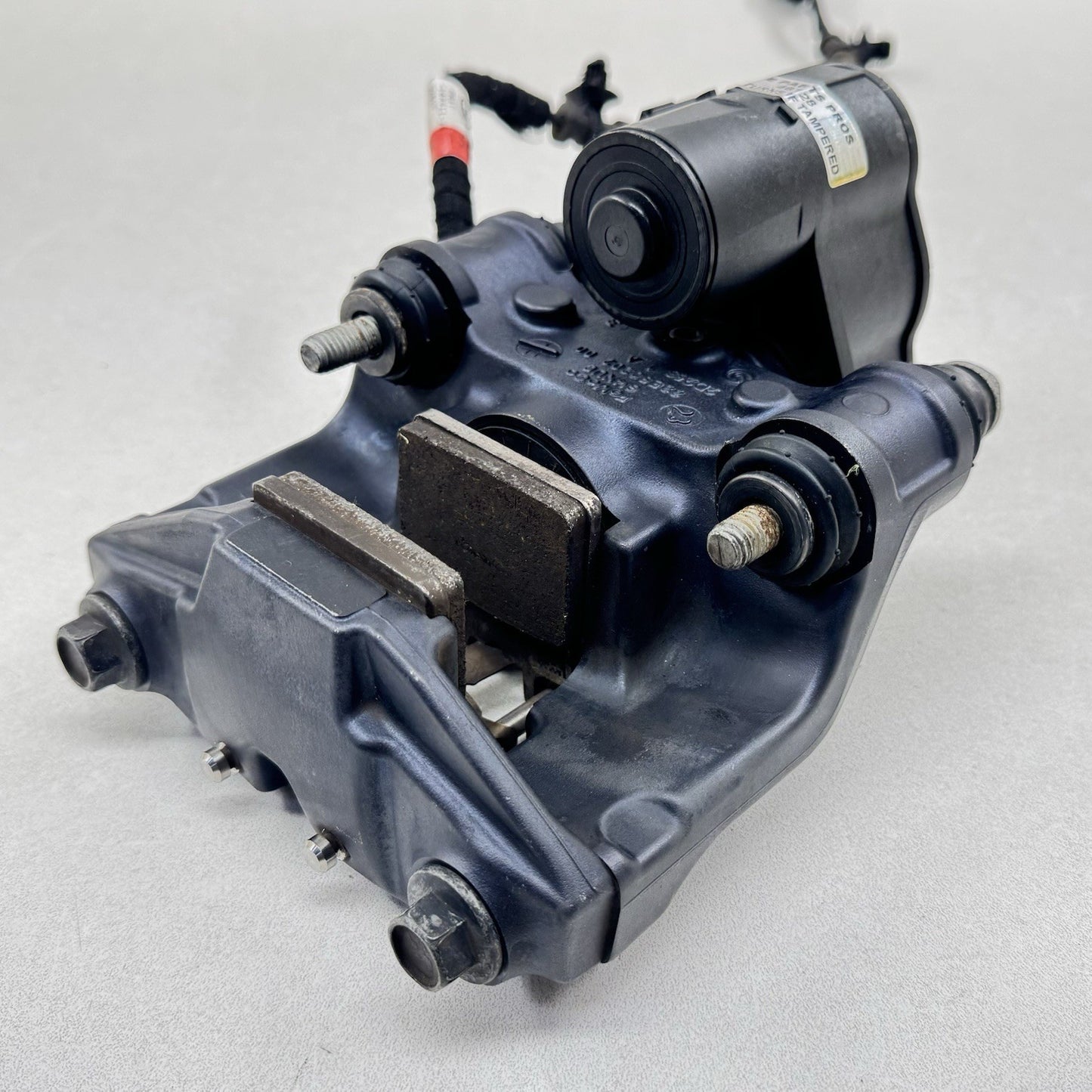 24-25 FORD MUSTANG GT PASSENGER RIGHT REAR PARKING PARK DRIFT BRAKE CALIPER OEM