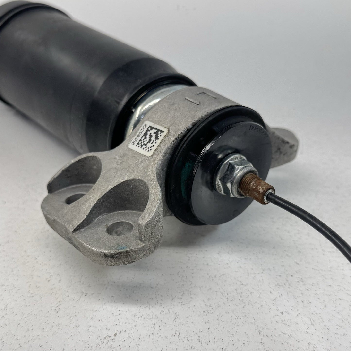 16-24 Chevrolet Camaro Left Rear Damping Strut Shock Absorber MagneRide OEM