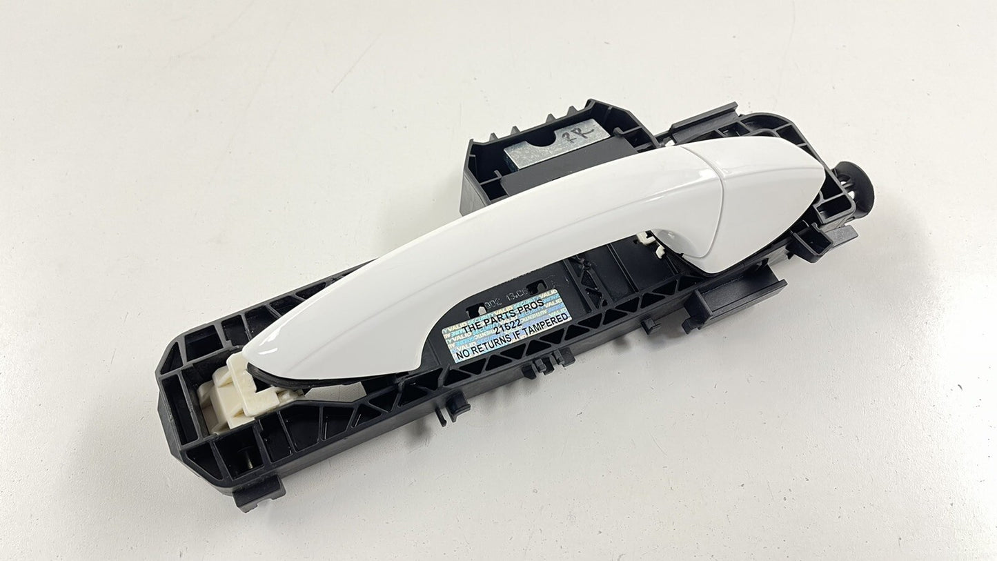 08-14 MERCEDES W204 W212 C E CLASS RIGHT FRONT OR REAR DOOR HANDLE WHITE OEM