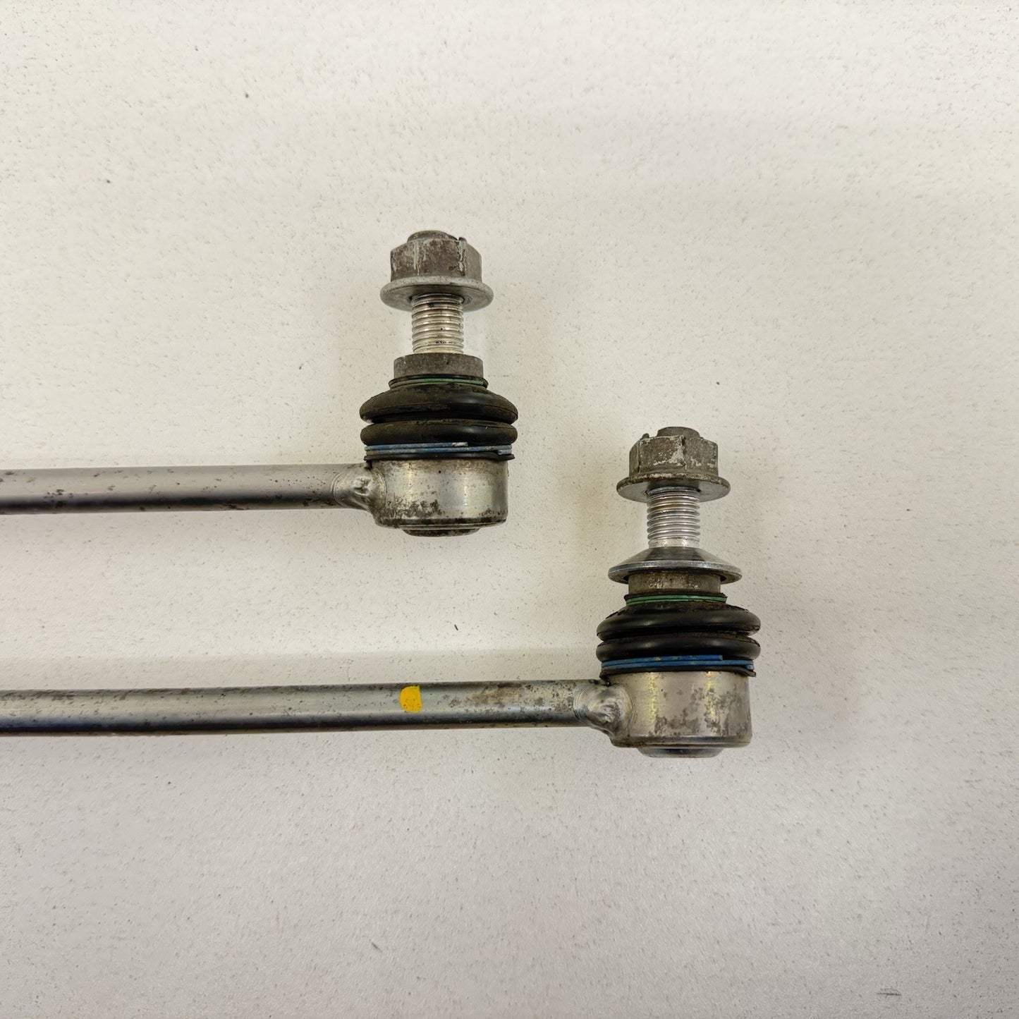 BMW F06 F10 F12 F13 M5 M6 Left Right Front Stabilizer Sway Bar End Link Pair OEM