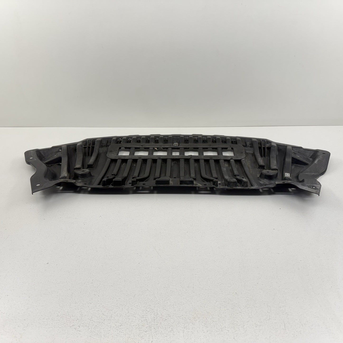 12-18 Mercedes W218 CLS550 Front Bumper Under Tray Splash Shield 2125203923 OEM