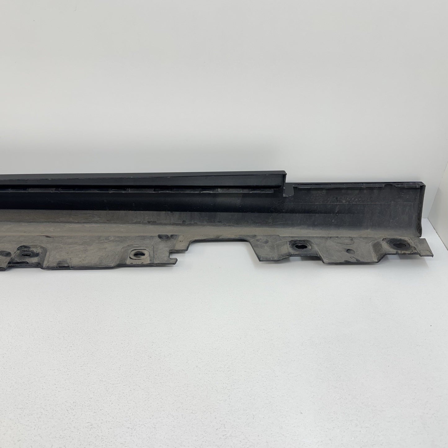 12-16 BMW M5 F10 Driver Left Side Skirt Rocker Panel Cover Black OEM