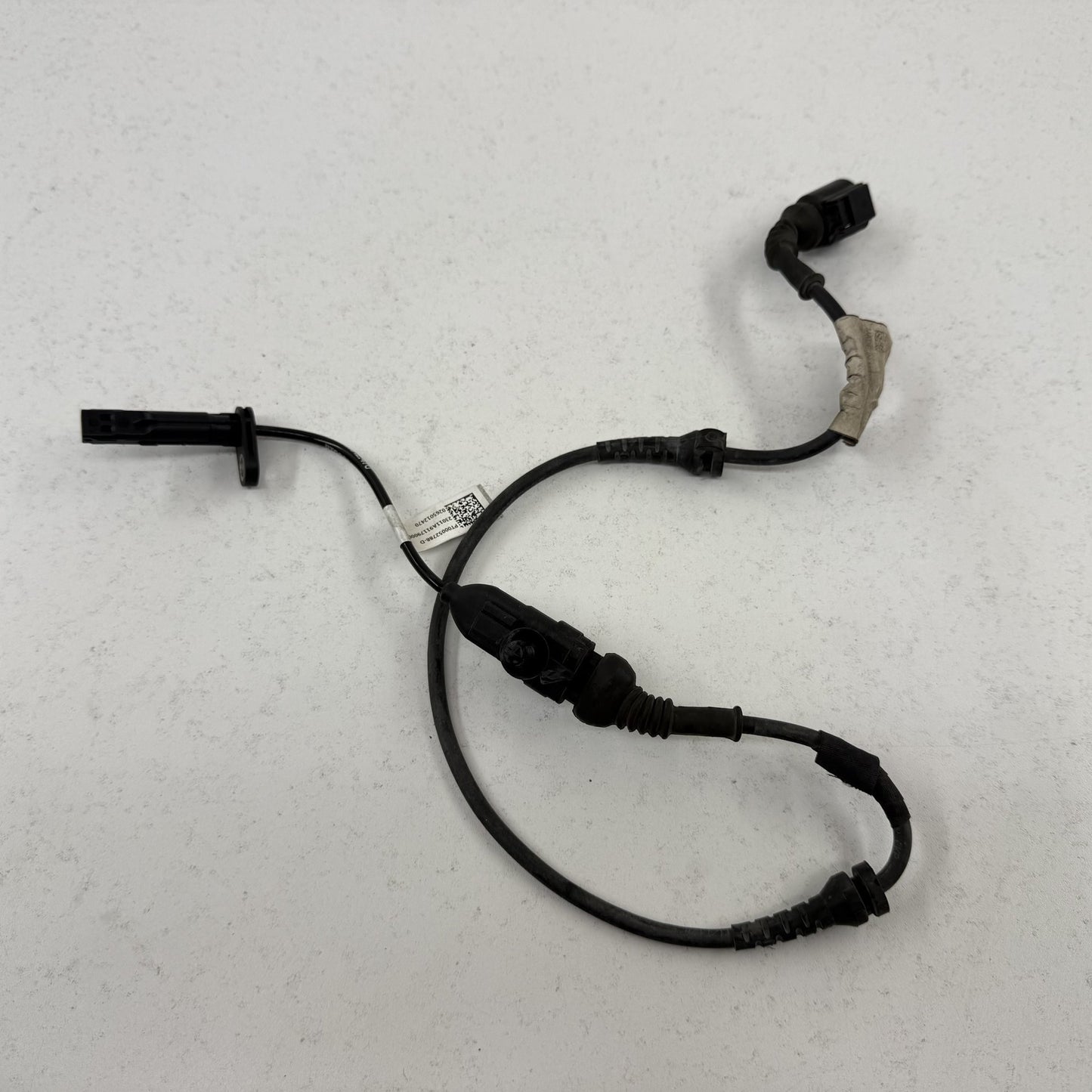 2022-2024 Rivian R1S Right Front ABS Wheel Speed Sensor PT00052788-D OEM