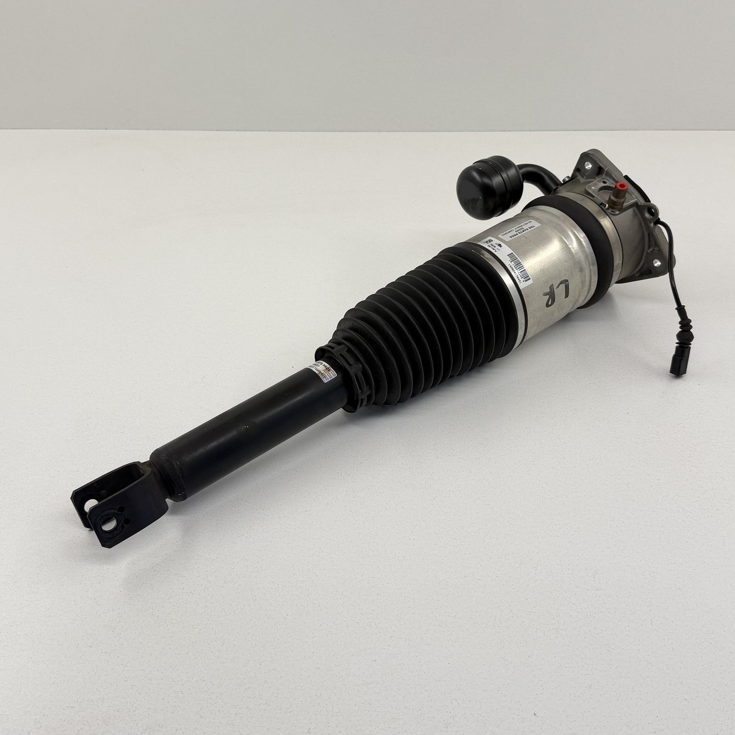 14-18 Bentley Flying Spur Air Suspension Shock Absorber Strut Set Front Rear OEM