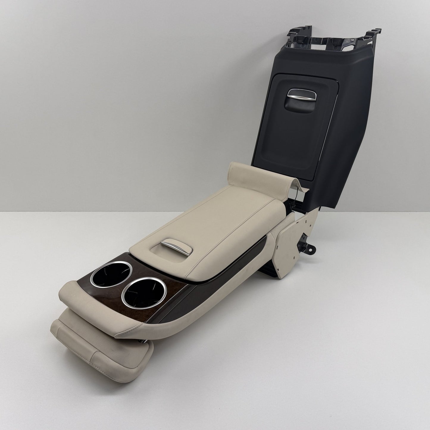 2014-2017 Mercedes S550 W222 Rear Upper Middle Seat Cup Holder Armrest Beige OEM