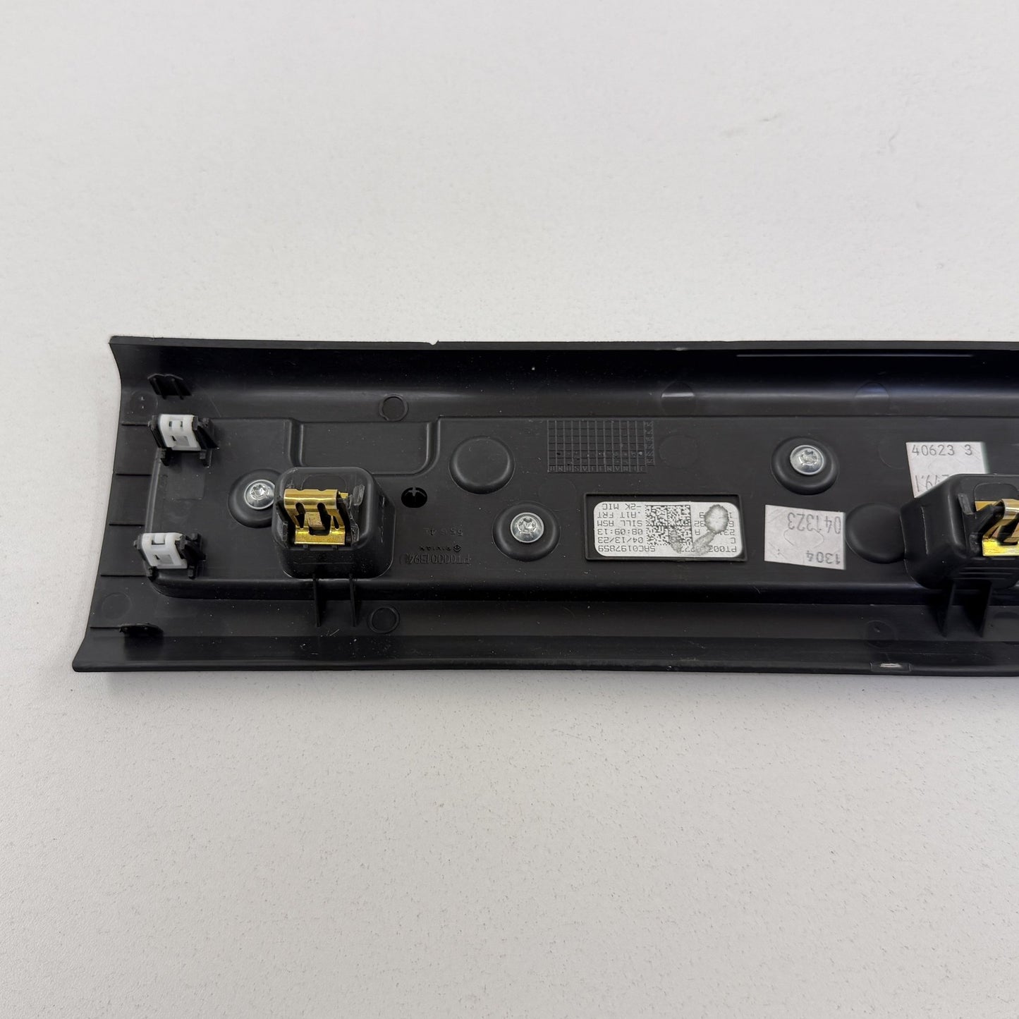 2022-2024 Rivian R1S Front Door Sill Scuff Kick Plate Left Or Right OEM