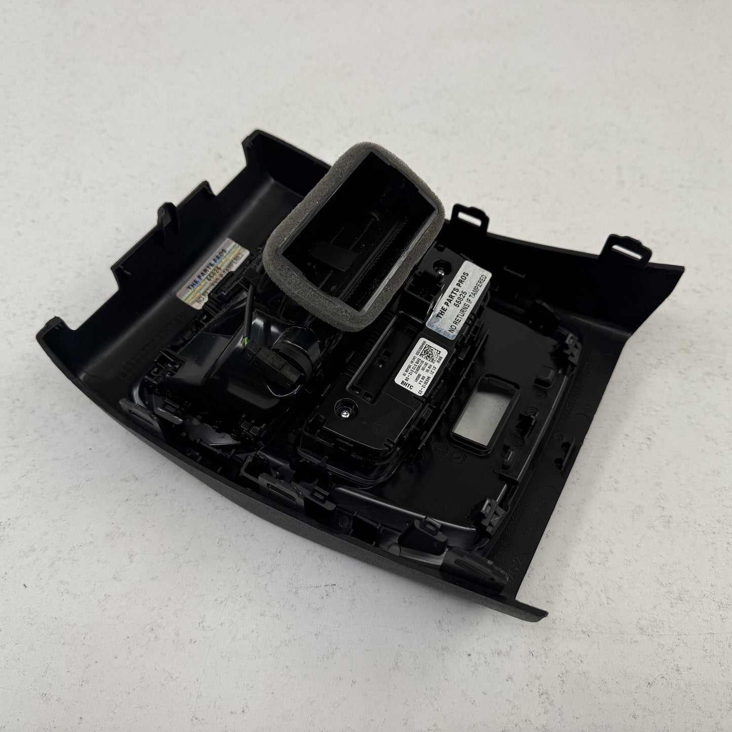2021-2026 BMW M3 M4 G80 G82 Rear Center Console AC Air Vent W/ Trim Black OEM