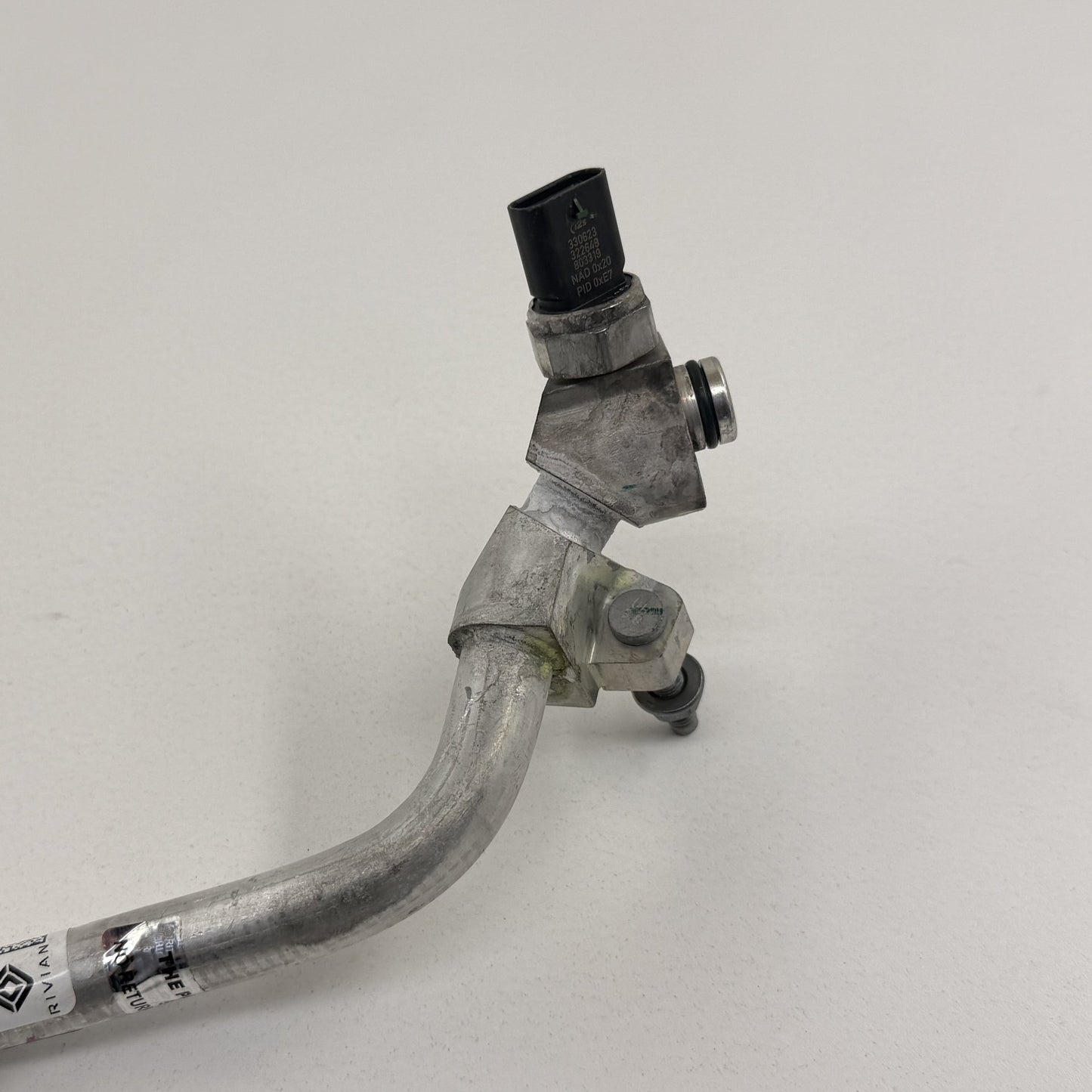2022-2024 Rivian R1S R1T HVAC A/C Suction Line Hose Pipe Tube PT00001688-H OEM