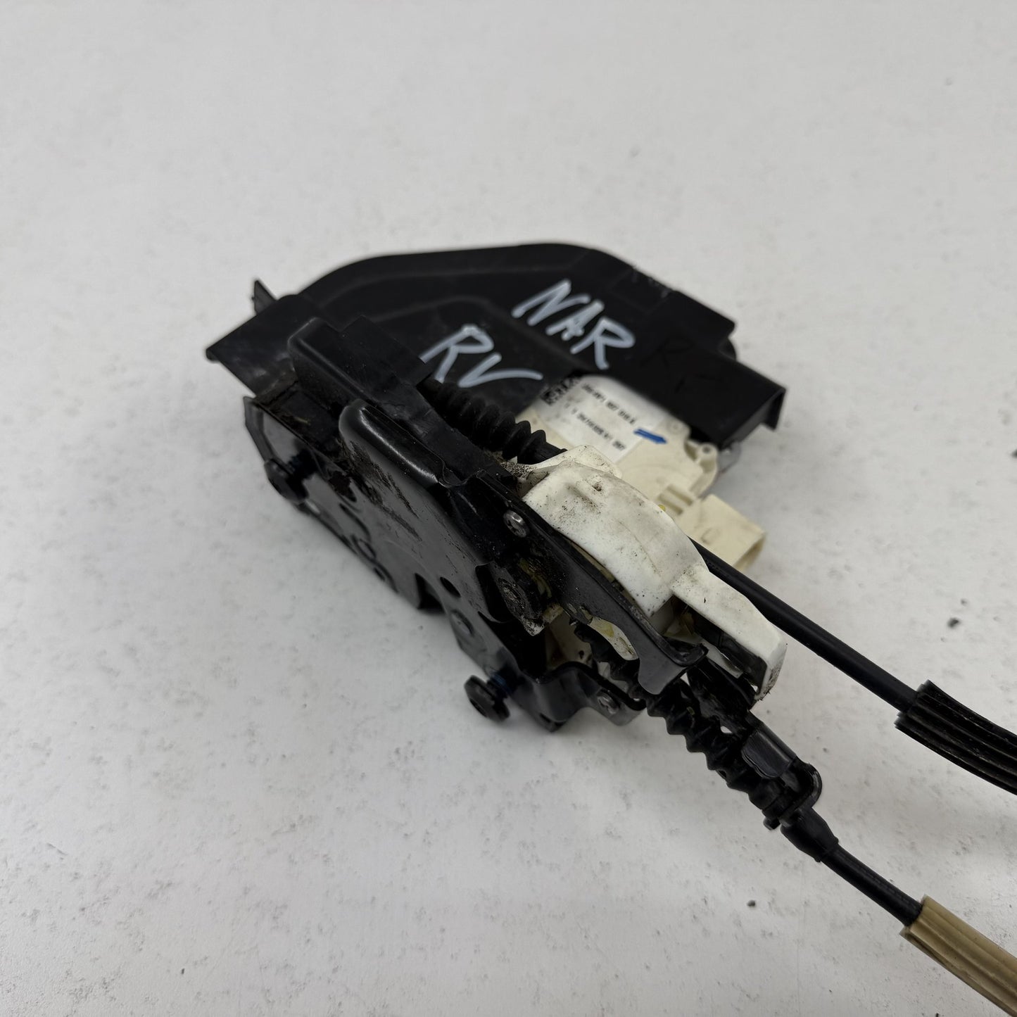 2014-2018 Bentley Flying Spur Passenger Right Front Door Lock Latch Actuator OEM