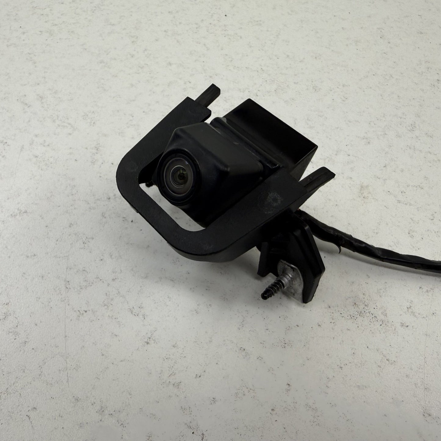2014-2015 Chevrolet Camaro Rear View Reverse Backup Camera 22872078 OEM