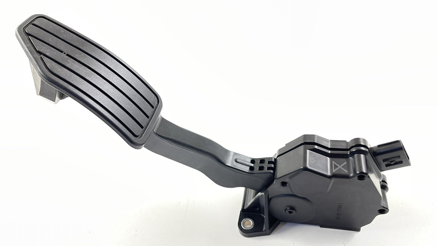 22-23 SUBARU WRX GAS PEDAL THROTTLE ACCELERATOR 36010FL021 OEM