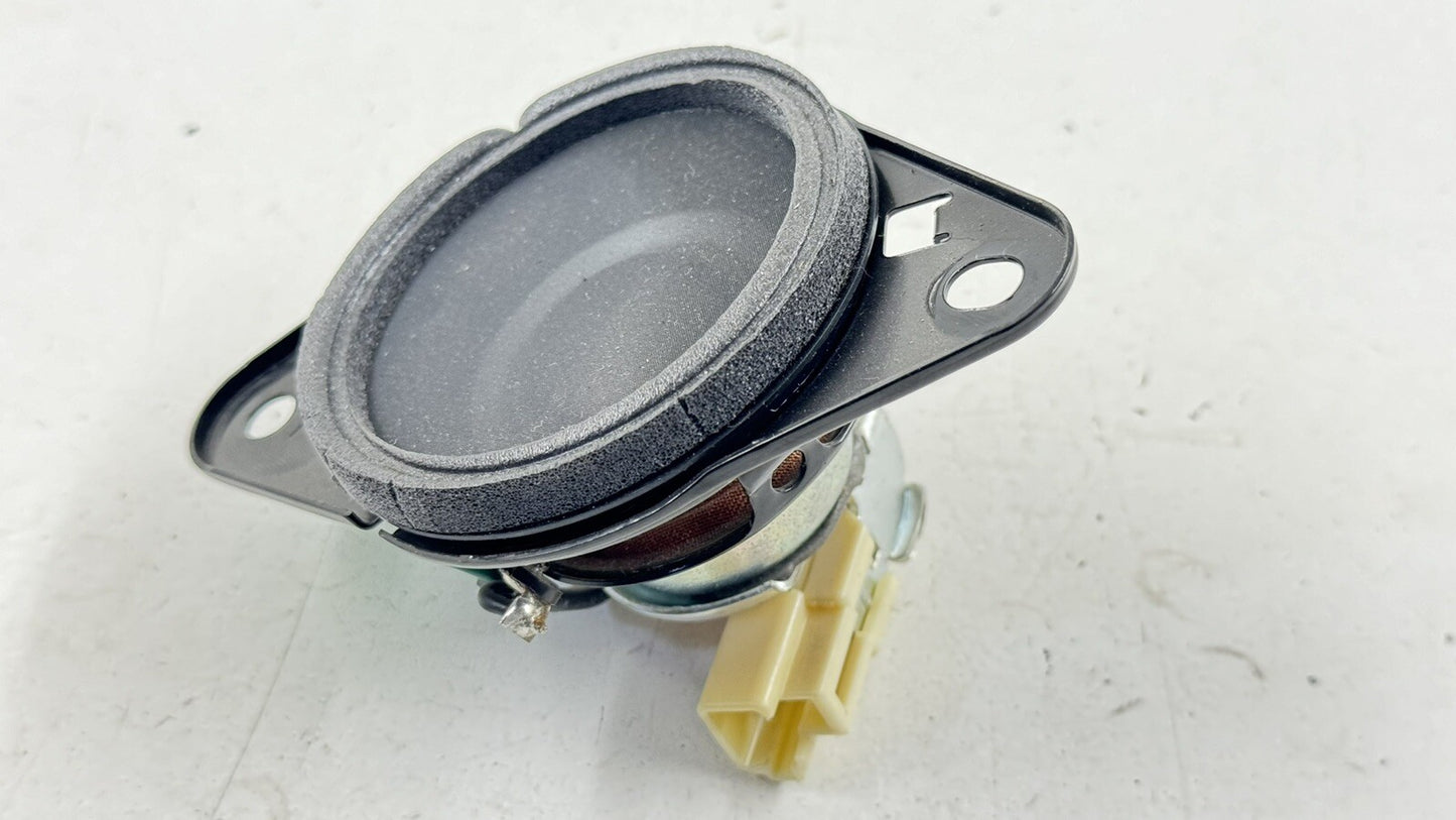 10-15 TOYOTA PRIUS TWEETER SPEAKER 861600W800 OEM