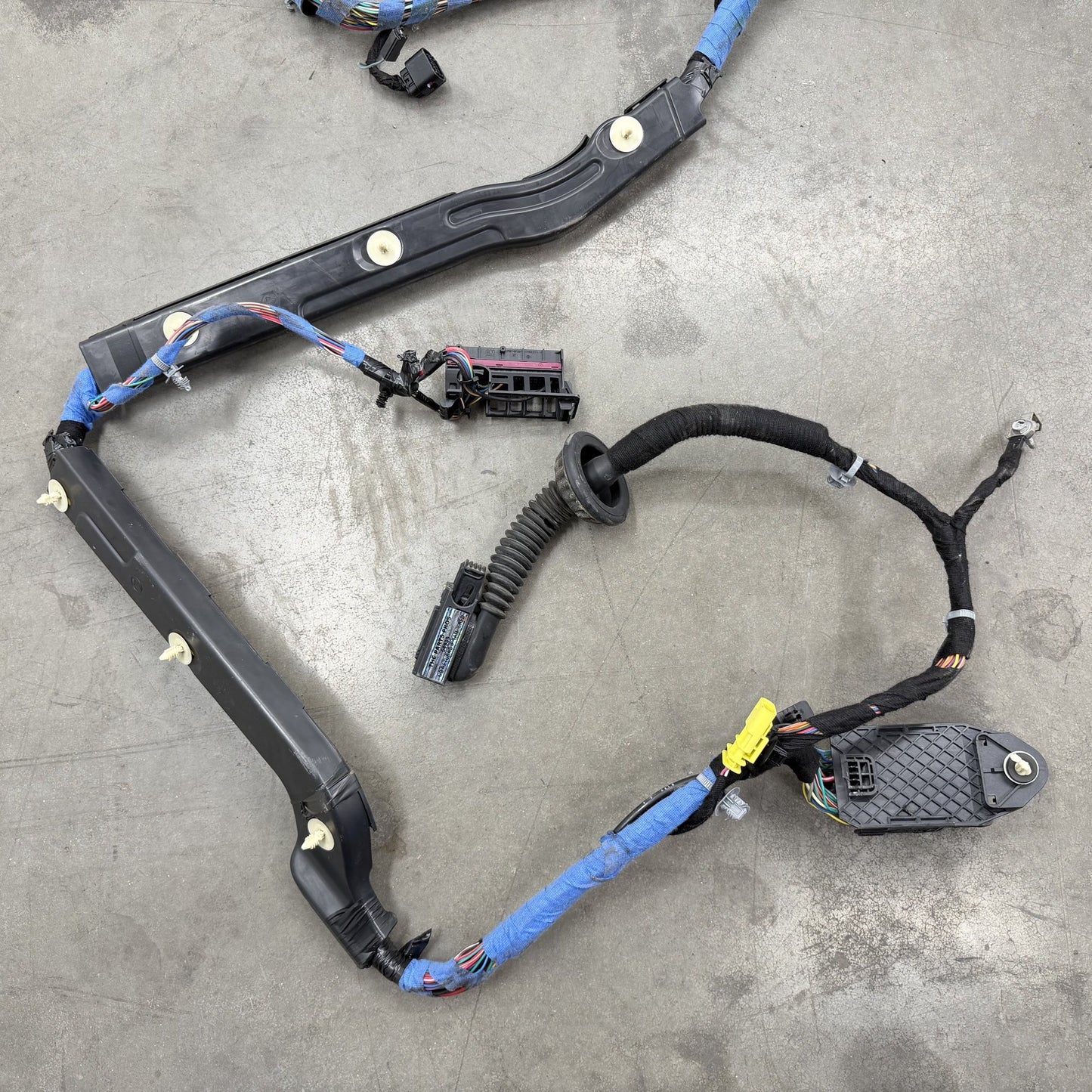 2014-2015 Chevrolet Camaro SS Chassis Main Body Wiring Harness 23170074 OEM