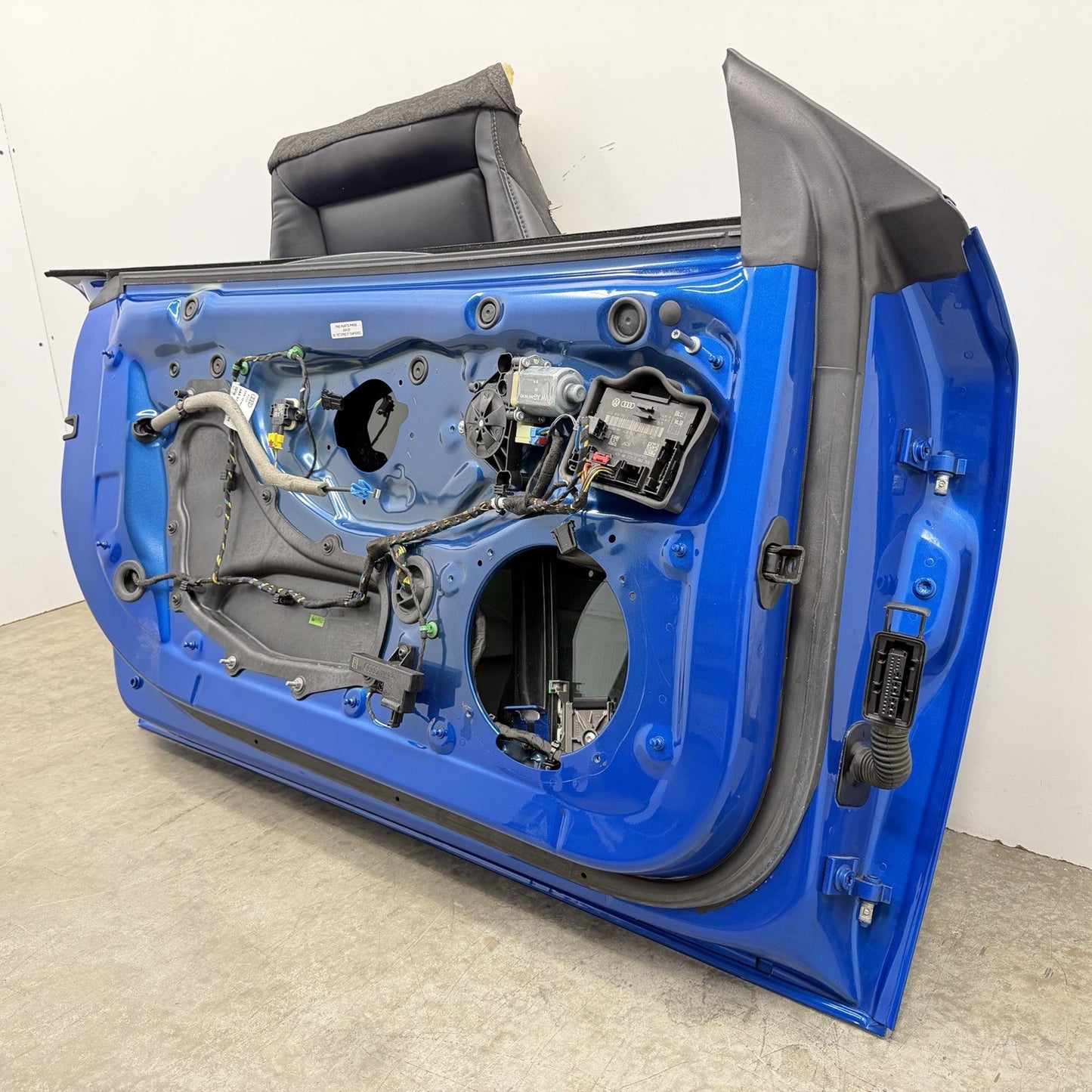 17-23 Audi R8 Coupe Driver Left Door Shell Complete With Glass Ara Blue OEM