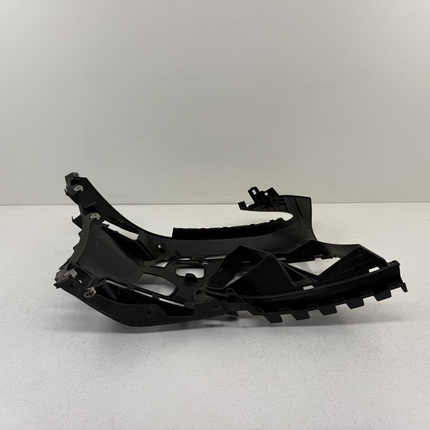 2021-2024 BMW M3 M4 G80 G82 G83 Left Front Bumper Retainer Frame Bracket OEM