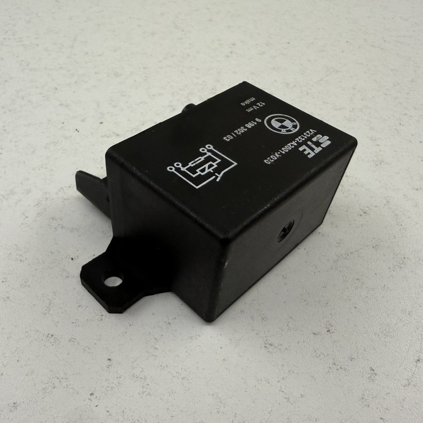 2021-2026 BMW M3 M4 G80 G82 Radiator Cooling Fan Relay Module 9198302 OEM