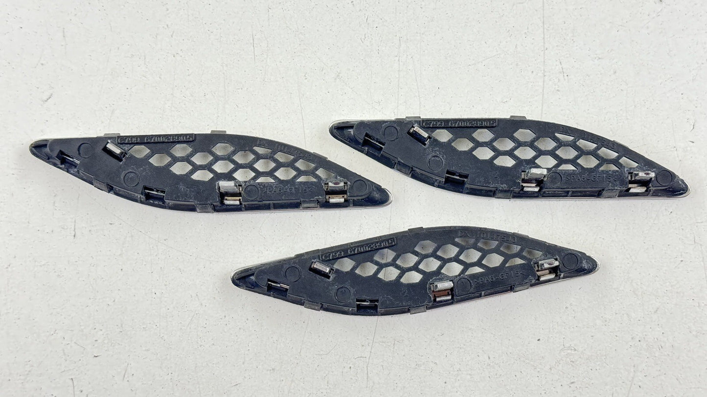 14-23 MASERATI GHIBLI RIGHT FRONT FENDER AIR VENT GRILLE COVER TRIM SET OF 3 OEM