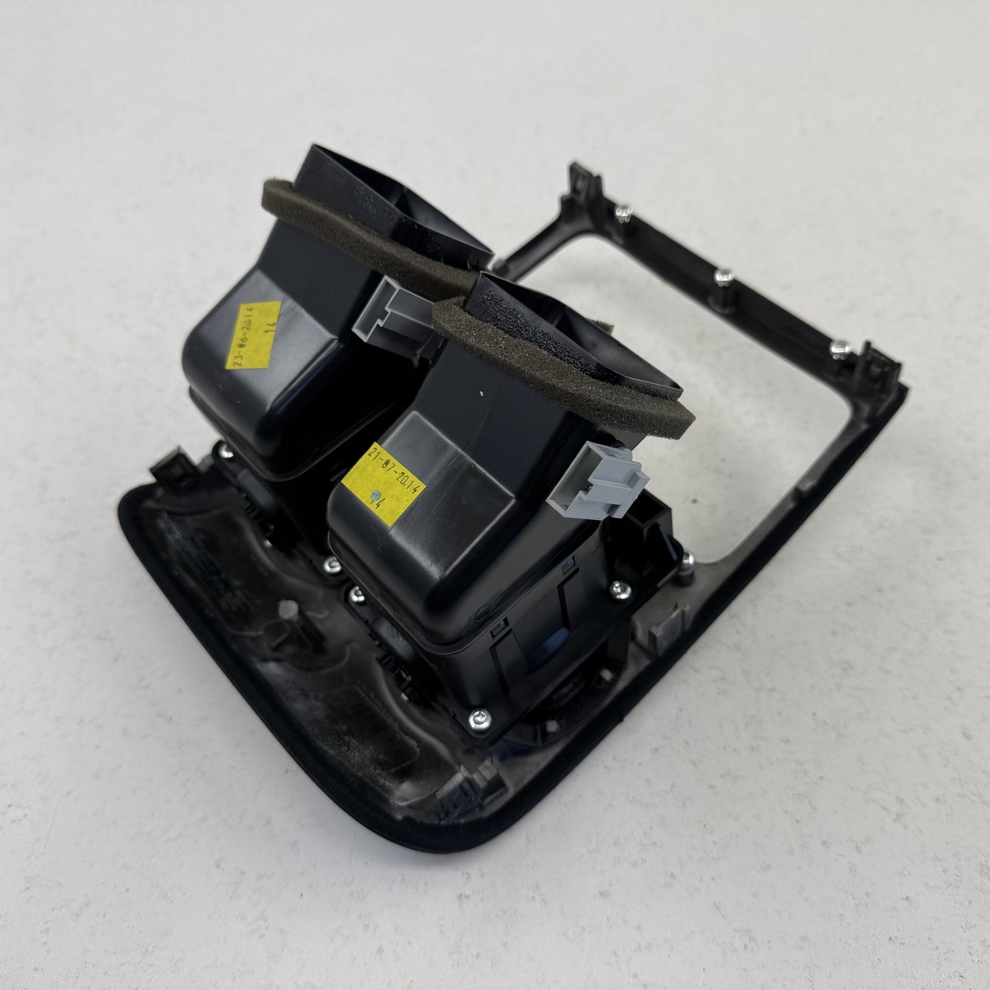 2014-2018 Bentley Flying Spur Rear Center Console AC Air Vent W/ Trim OEM