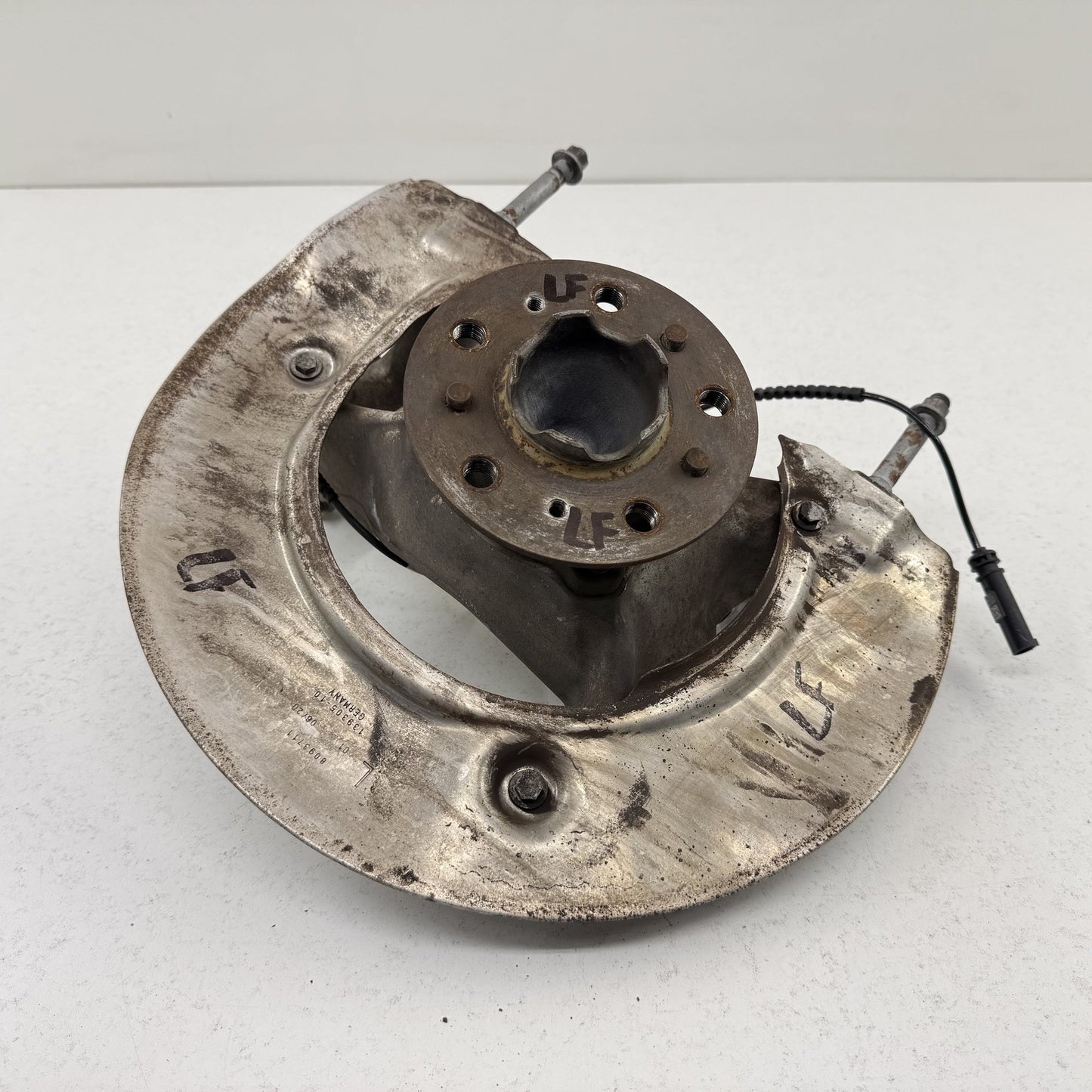 2021-2026 BMW M3 M4 G80 G82 RWD Left Front Spindle Knuckle Hub Wheel Bearing OEM