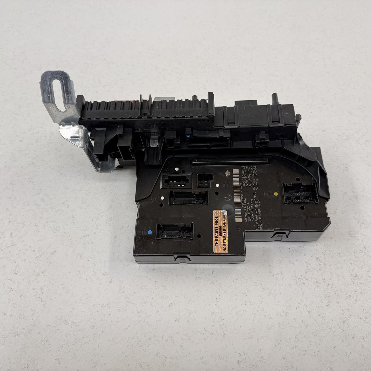 2012-2014 Mercedes-Benz C250 W204 Rear SAM Fuse Relay Junction Box Module OEM