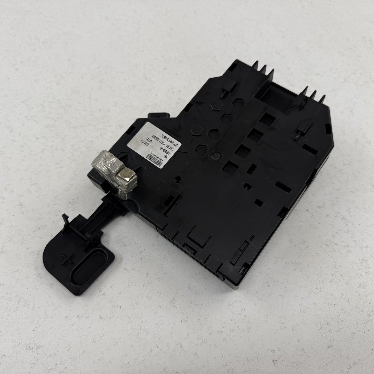 2014-2018 Bentley Flying Spur Right Side Battery Starter Fuse Box 3Y0915463C OEM