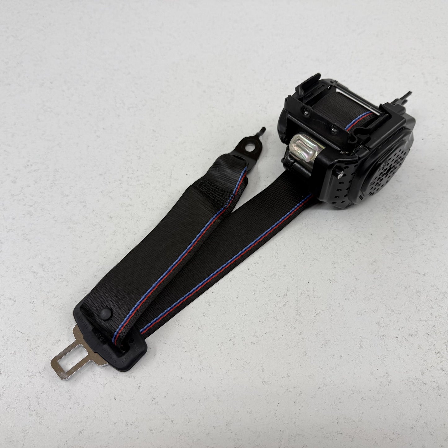 2021-2026 BMW M4 G82 Coupe Passenger Right Rear Seatbelt Seat Belt Retractor OEM