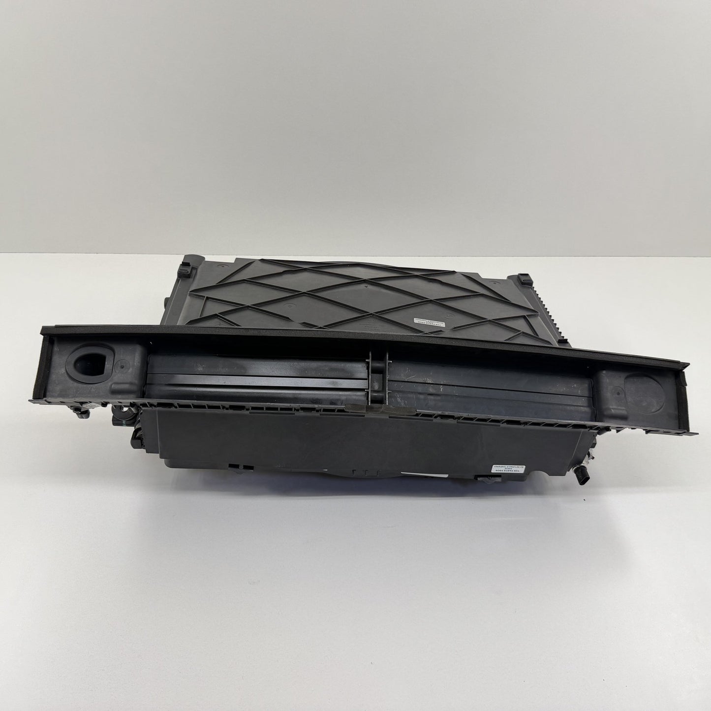 2022-2024 Rivian R1S R1T Radiator Condenser Fan W/ Active Shutter Assembly OEM