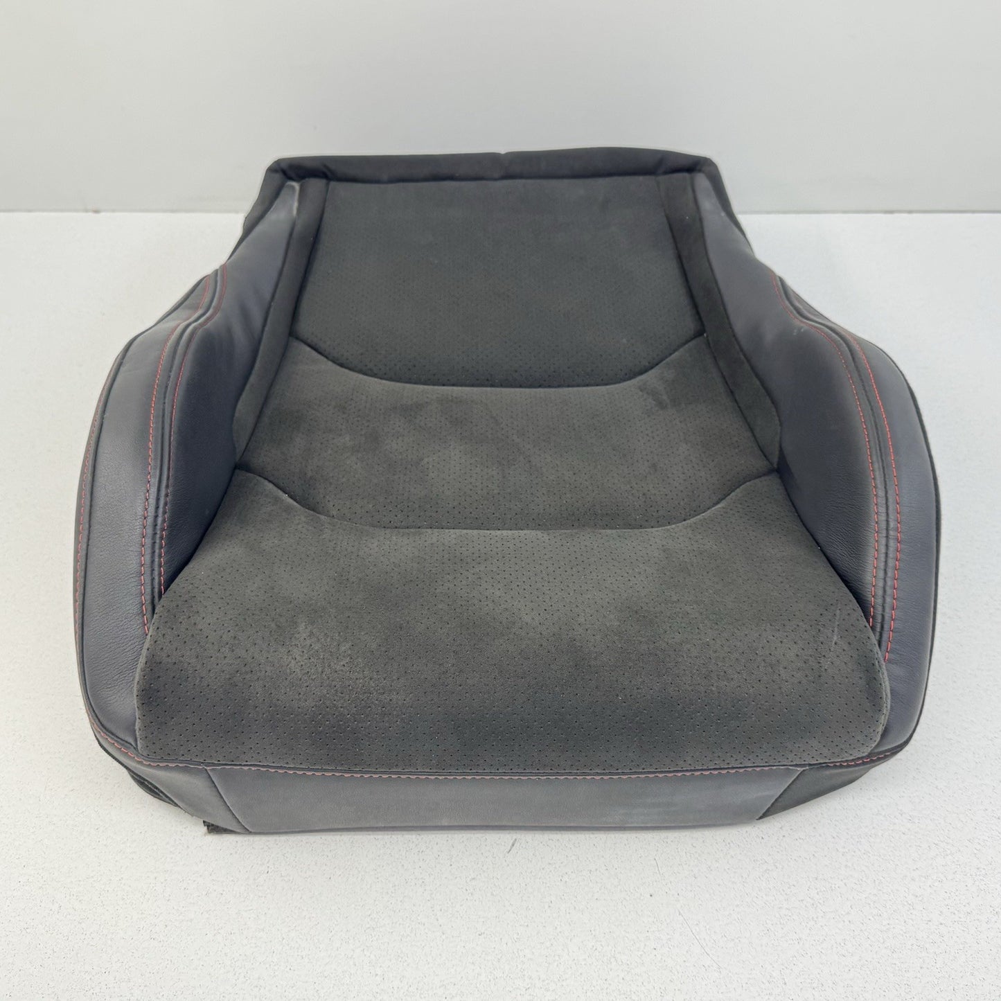 17-24 Chevrolet Camaro ZL1 1LE Right Front Lower Recaro Seat Cushion OEM
