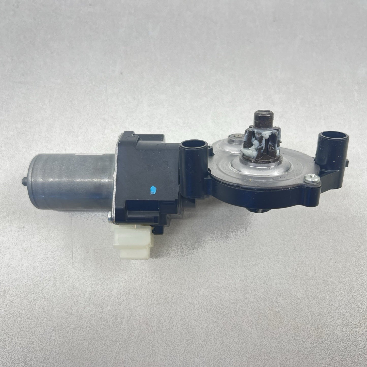 24-25 SUBARU CROSSTREK LEFT FRONT SEAT ADJUSTMENT ADJUST MOTOR 439440-10670 OEM