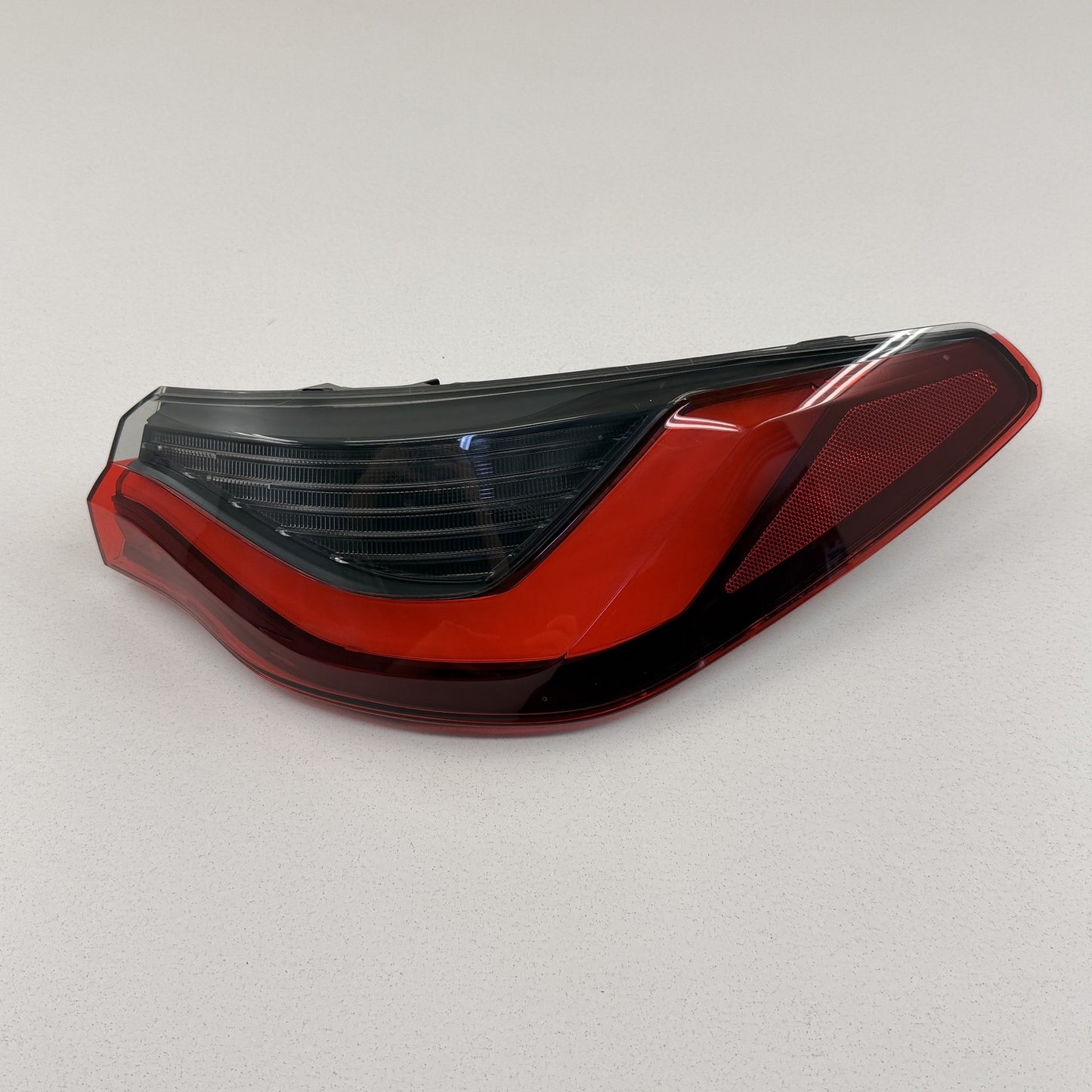 2021-2024 BMW M4 M440i 430i G22 G82 Right Rear Outer Taillight Lamp 7477606 OEM